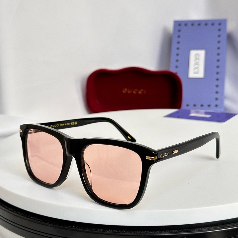 Gucci Sunglasses 339